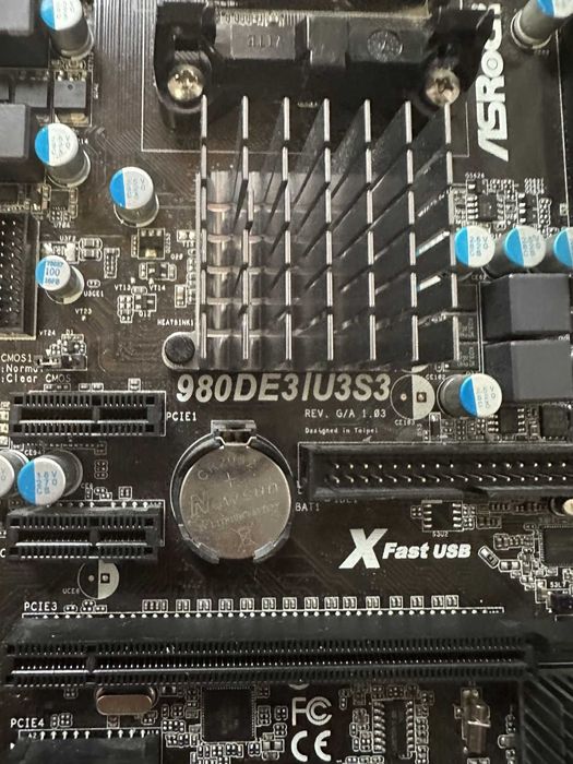 Материнська плата ASRock 980DE3/U3S3 (sAM3+ Процесор FX 6300