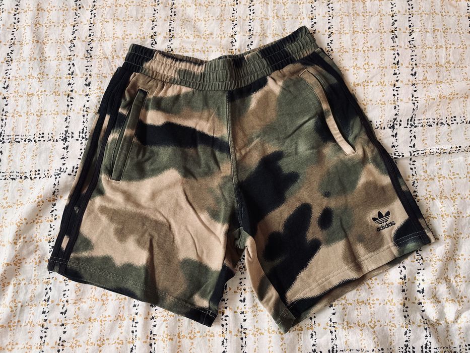 Шорти Adidas Camo Aop Short