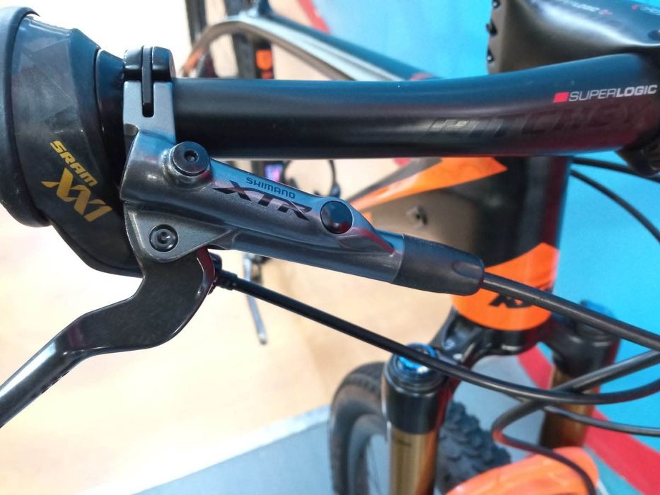 Ktm full carbono