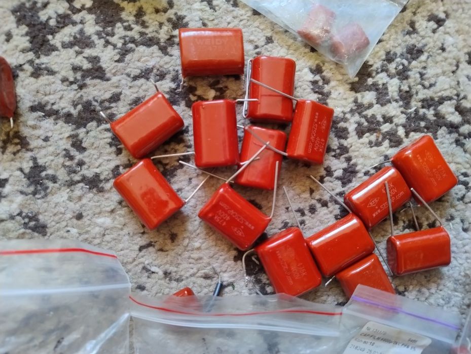 Конденсатори плівкові різні