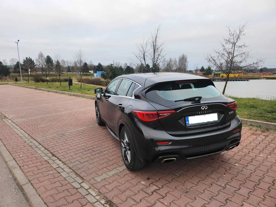 Sprzedam Infiniti Q30S SPORT
