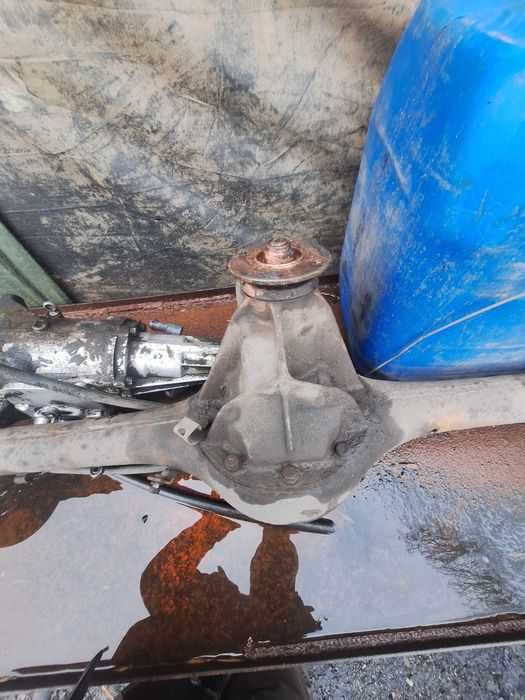 Запчястини на авто москвич 2140 бу