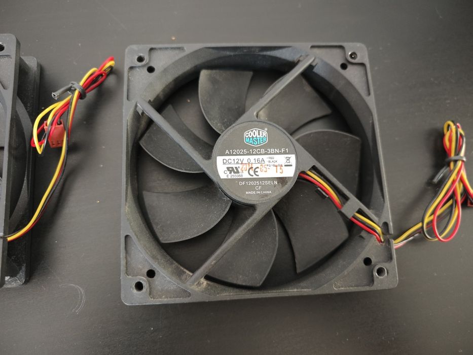 Ventoinhas CoolerMaster e BeQuiet446828758047150084