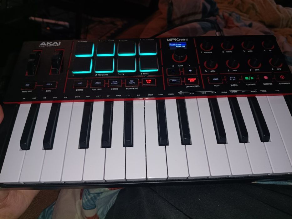 Akai MPK Mini 4 IV mk4