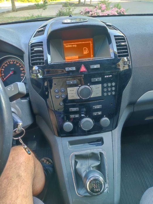 Opel zafira 2011