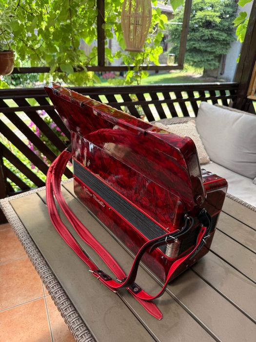 Akordeon Paolo Soprani 120 bas 4 chóry