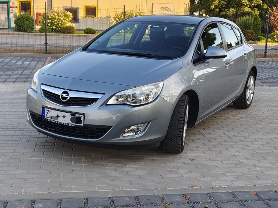 Astra J 1.6 benzyna 115km.