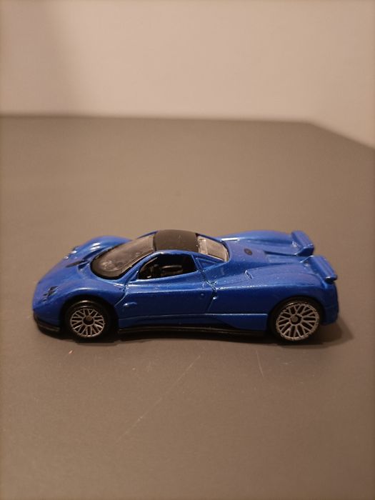 Samochodzik Paganini Zonda C12