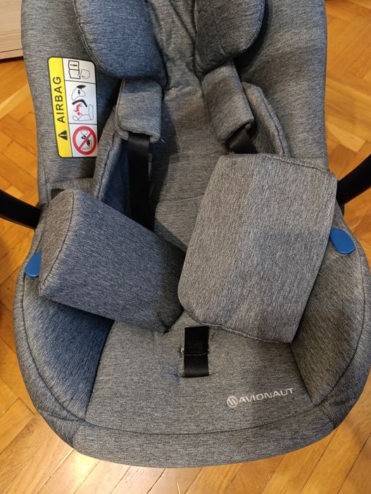 Fotelik avionaut pixel z bazą isofix