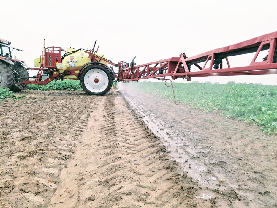 Opryskiwacz Hardi Commander Plus 2800l 24/21m Amortyzowana Oś stan BDB