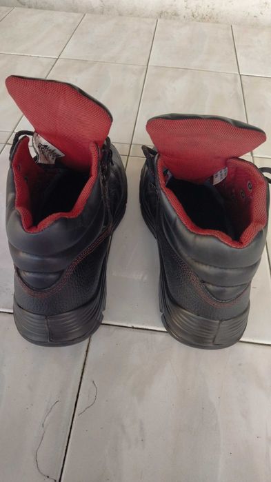 Botas de trabalho GO Safe - Setúbal