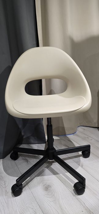 ІКЕА Поворотний стілець + подушка LOBERGET / MALSKÄR