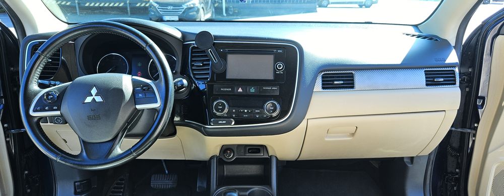 Продам Mitsubishi outlander 3 2,4