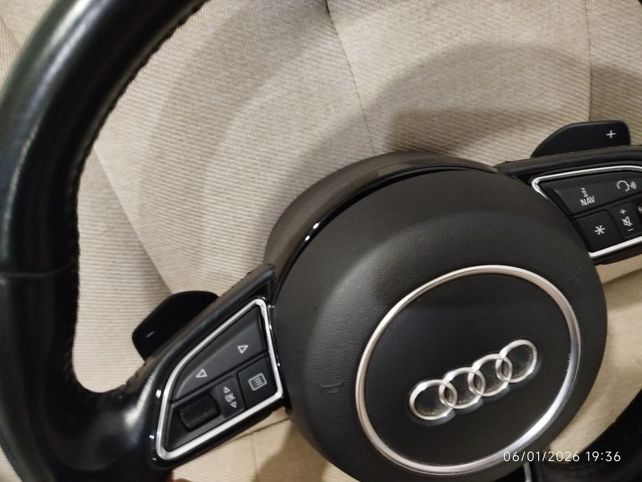 Volante Audi A4 B8 DSG