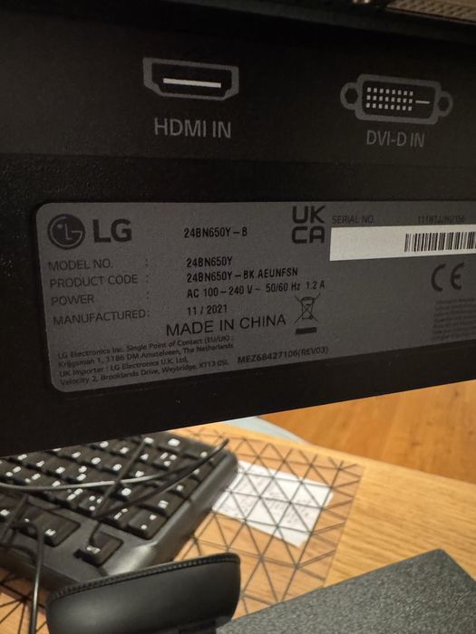 Zestaw biurowy / Setup komputerowy – 2x monitor LG + Logitech