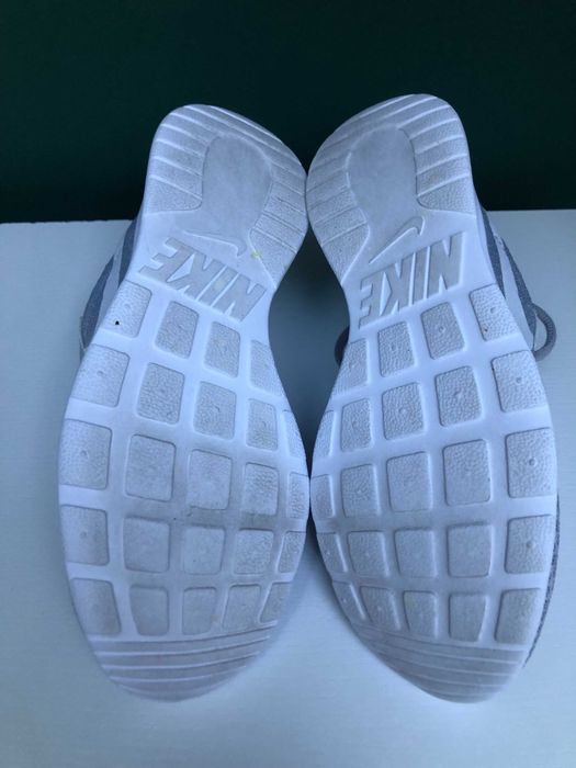 Buty sportowe Nike Tanjun damskie, szare, rozmiar 38.5
