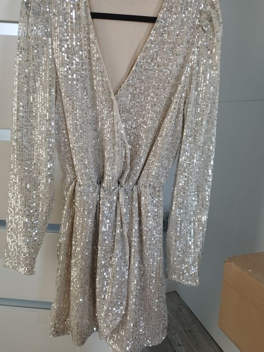 Sukienka Reserved xs cekiny