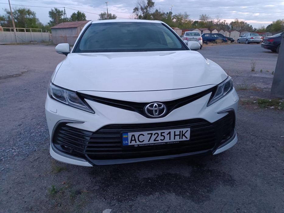 Офіційна Тойота Camry