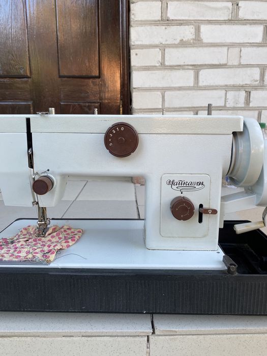 Швейна машинка Чайка 134