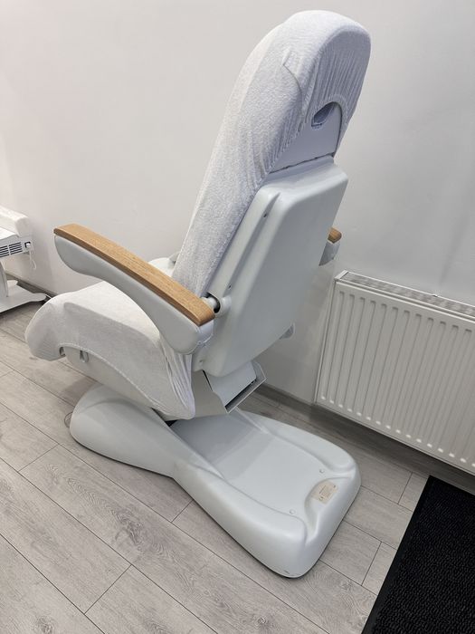 Fotel kosmetyczny elektryczny BW-273B