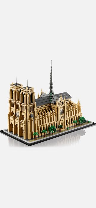 Lego 21061 Notre dame Paris