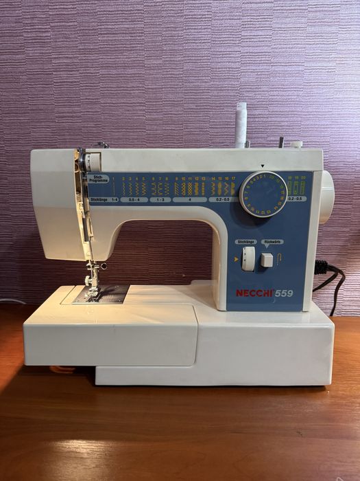 Швейна машина NECCHI 559