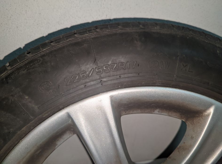 Jantes originais BMW 17 com pneu semi novo