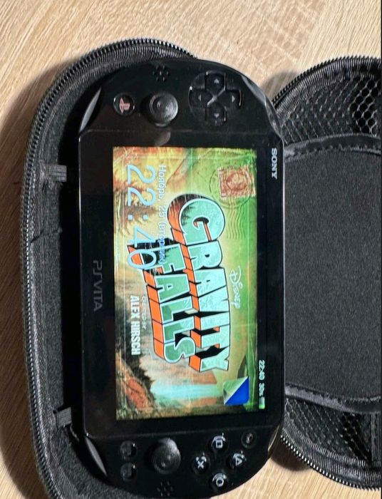 Ps vita slim 60gb 30 ігор (PCH-2000)   Повністю робоча
На консолі 30 і