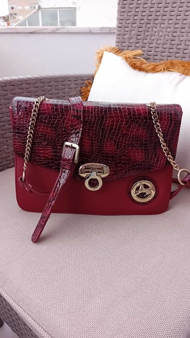 Mala de cor bordeaux da cavalinho