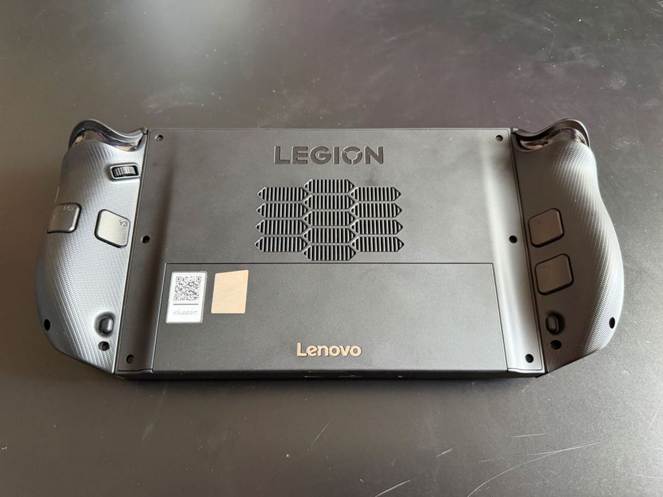 Lenovo Legion Go 2 (OLED 8.8"/Z2/32GB/512GB)