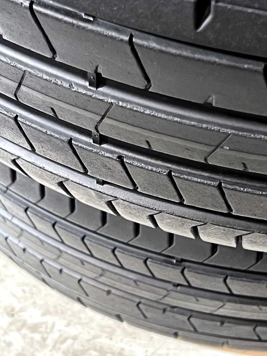 Pneus Pirelli Pzero PZ4 - 275/45/21 - Como NOVOS