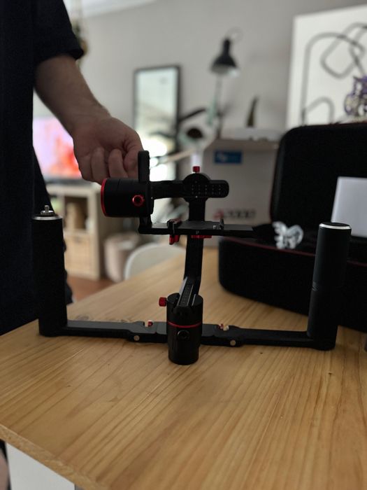 Estabilizador/Gimbal FEIYUTECH a2000 Kit Dual Grip