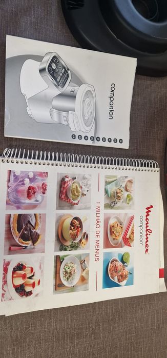 Processador Moulinex c muitos acessórios. Pouquíssimo uso