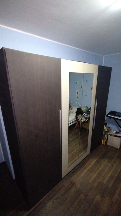 Szafa , duża  230 x 215 x60