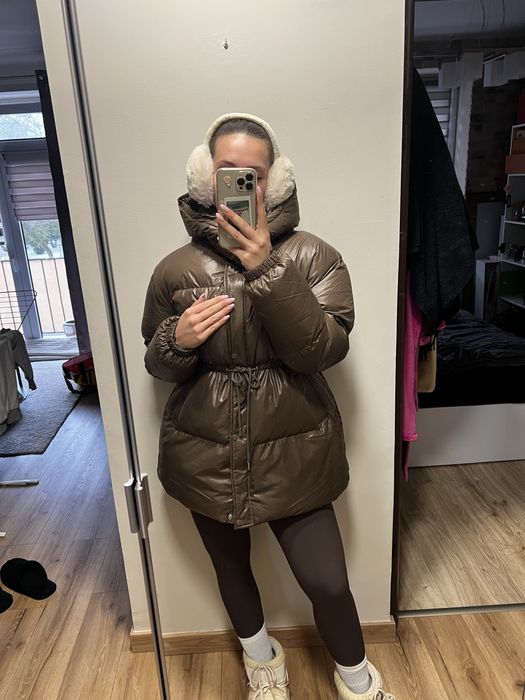 Czekoladowa kurtka ze ściagaczem w talii