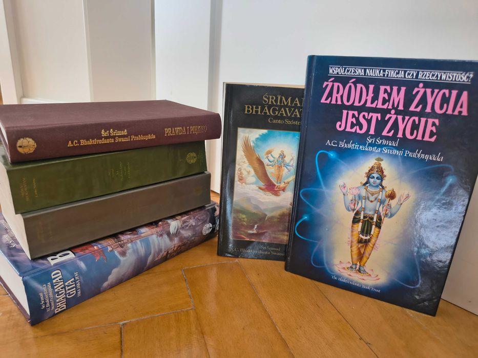 ZAREZERWOWANE oddam ksiazki Sri Srimad