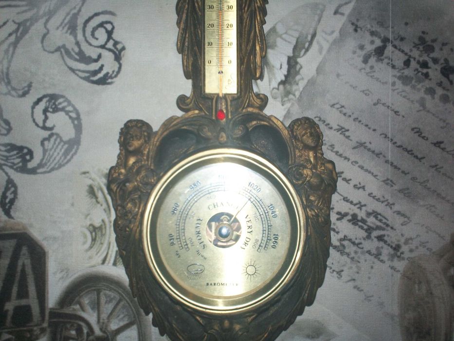 Барометр СРСР з термометром