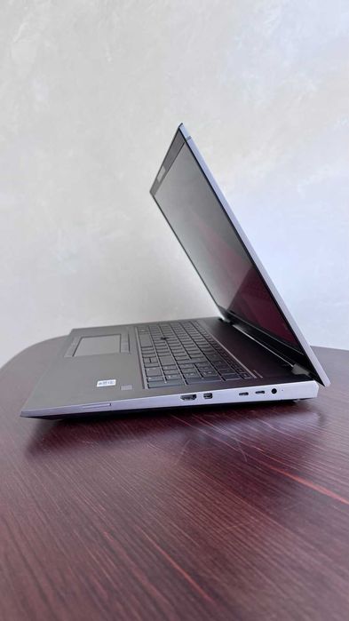 Екран 17.3"/Є один/HP ZBook Fury 17 G7/Архітектура/проєктування/Монтаж/3D