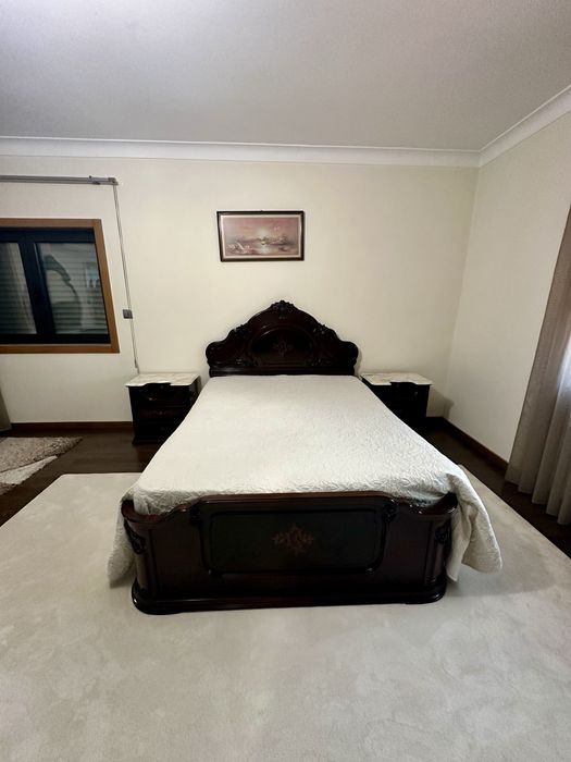 Mobilia completa de quarto- em excelente estado