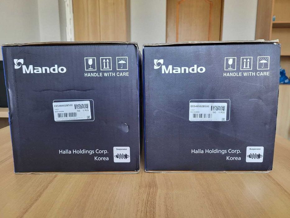 Амортизаторы передние на Hyundai Santa Fe  EX546502B500,  EX546602B500