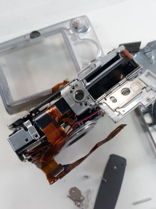 Фотоаппарат Canon Ixus 750 (Nikon)  .