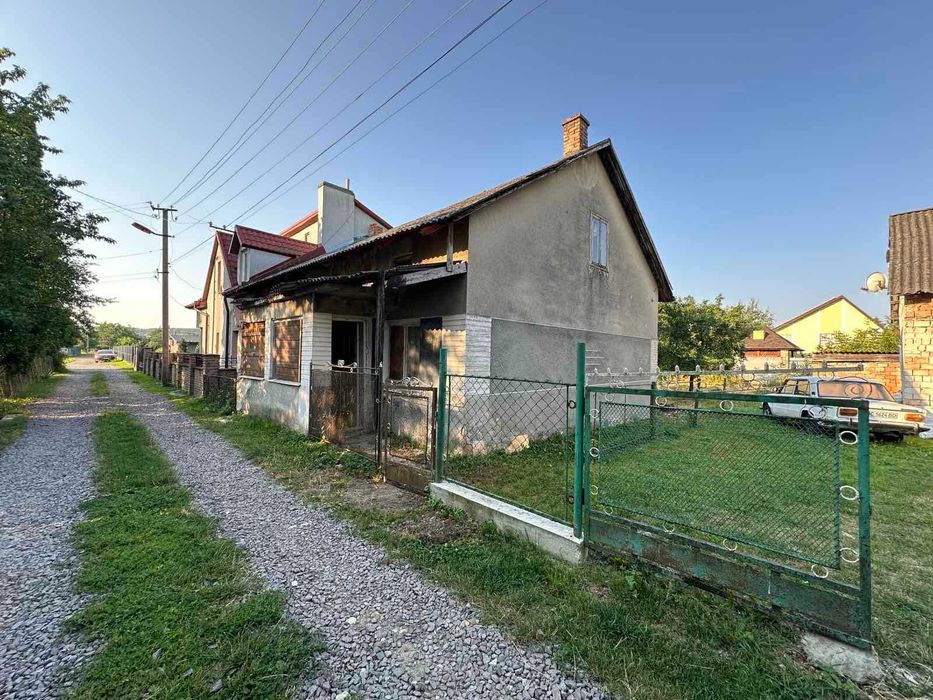 Продаж пів будинку + земля, район школи 2, м. Дрогобич!