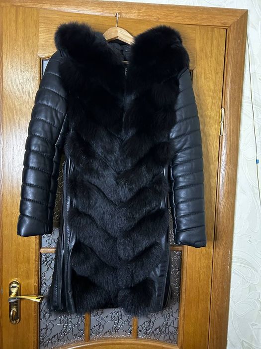 Шуба.  Натуральная кожа с песцом. Трансформер