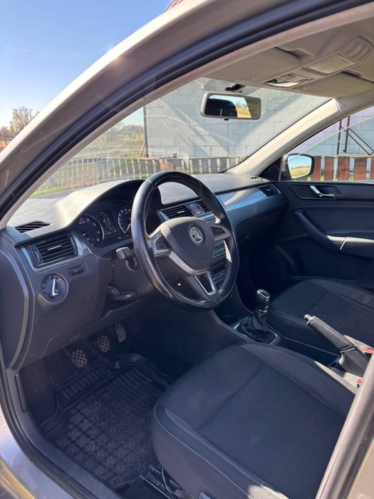 Skoda Rapid 1 покоління