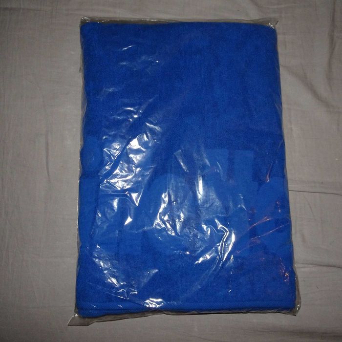 Ręcznik Firmowy   Gillette niebieski duży