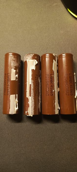 4 аккумулятора 18650