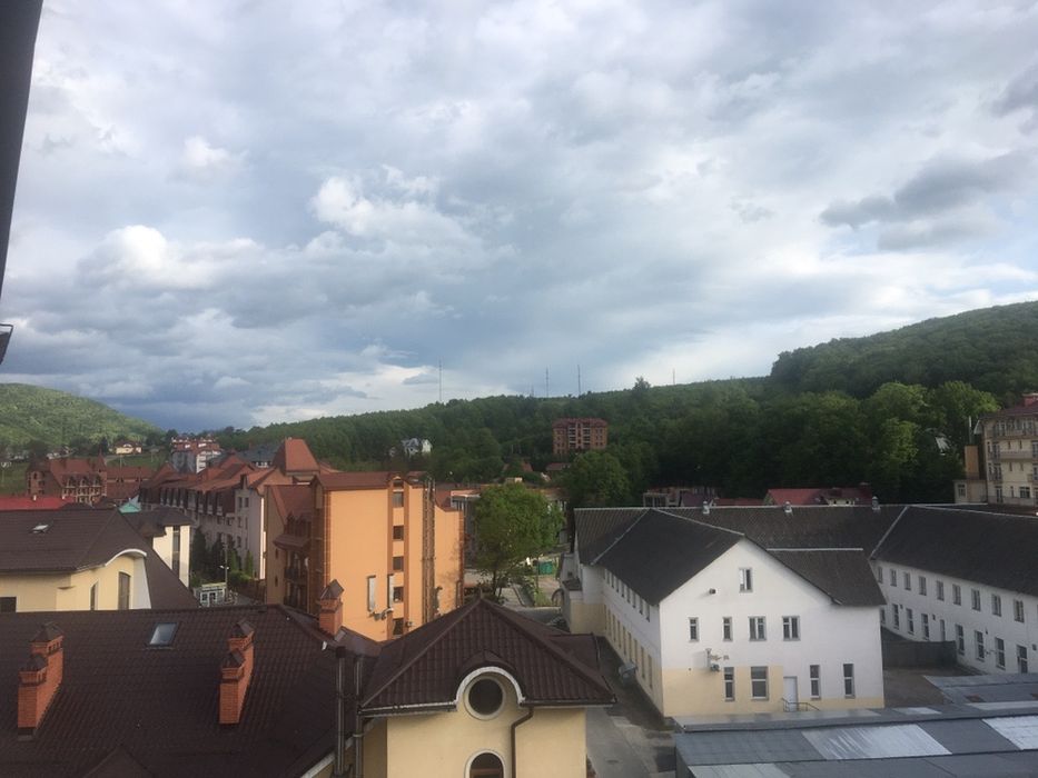 Апартаменти в Поляна Сонячне Закарпаття Varos