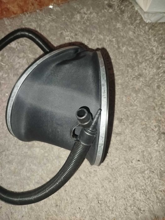 Bomba para insufláveis.