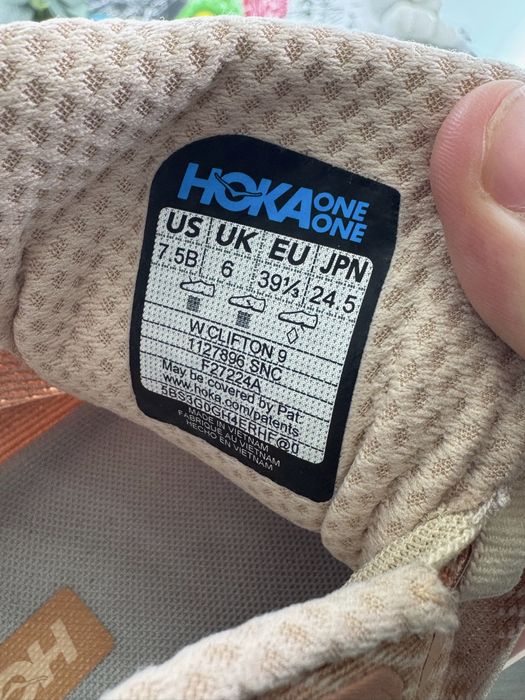Кросівки Hoka Clifton 9 39 розмір Е16485