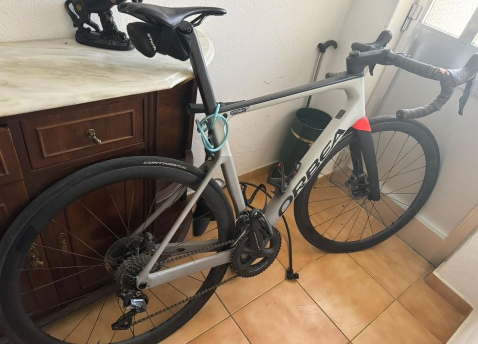 Bicicleta, da marca ORBEA, em bom estado.